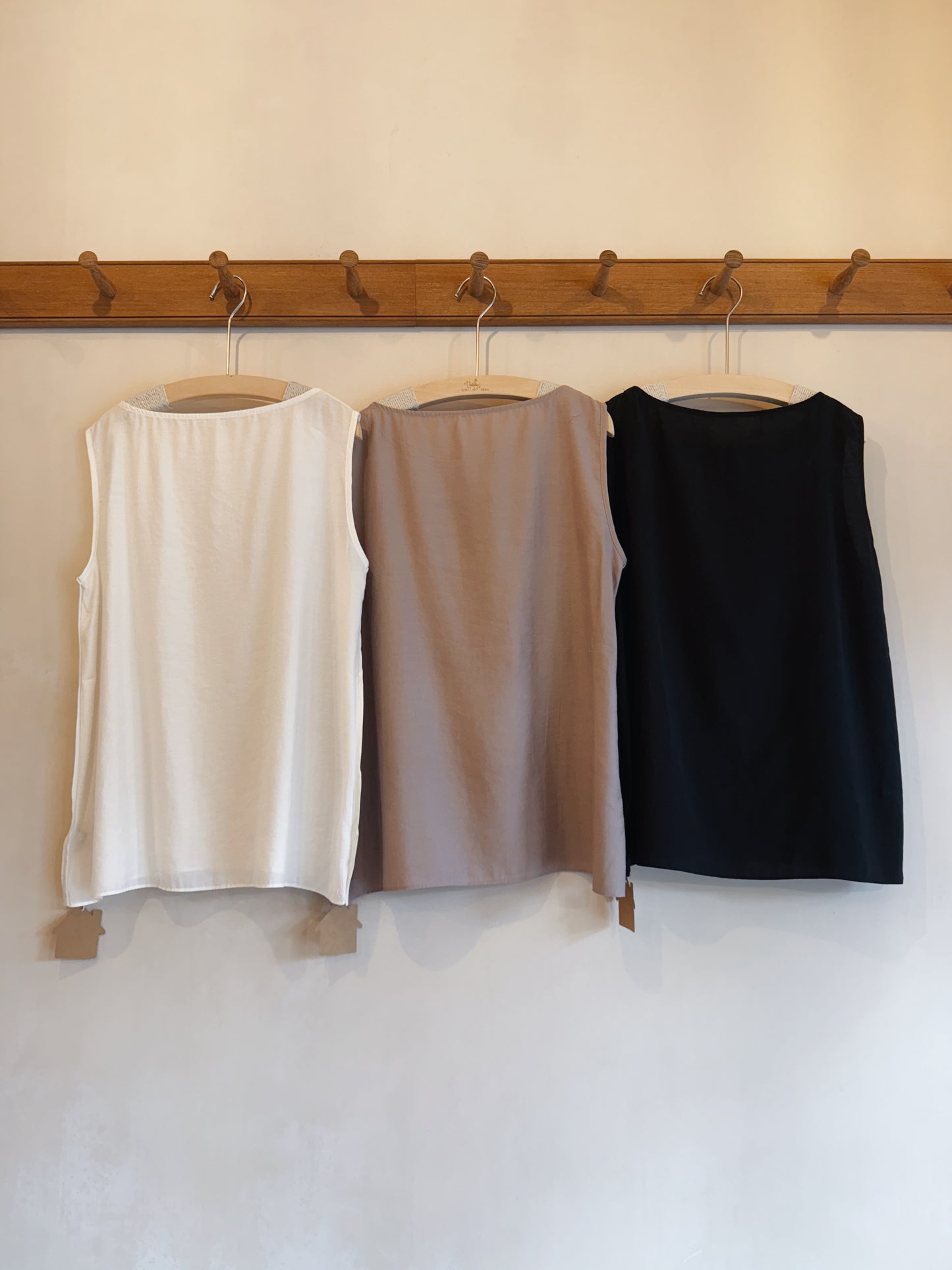 Vest #9 ( member 220 )