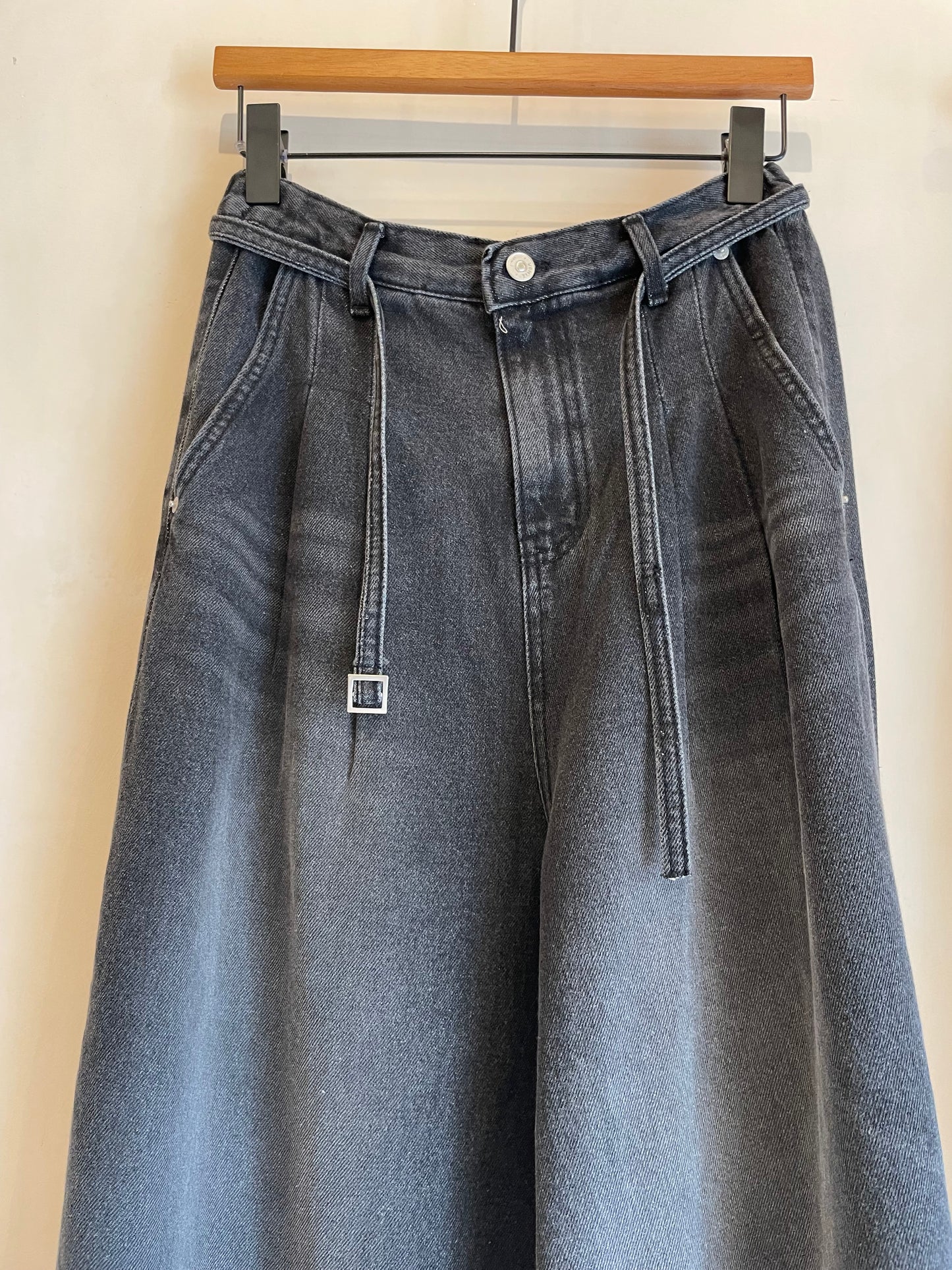 Pants #52 ( member 475 )